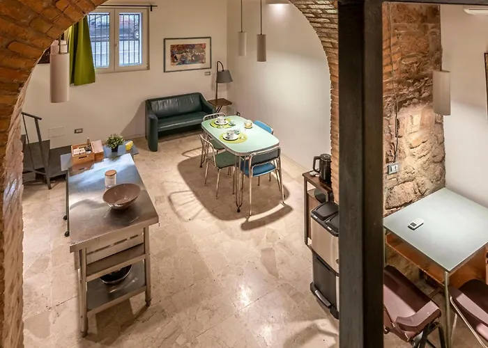 1 Bedroom Beautiful Apartment In Roma *