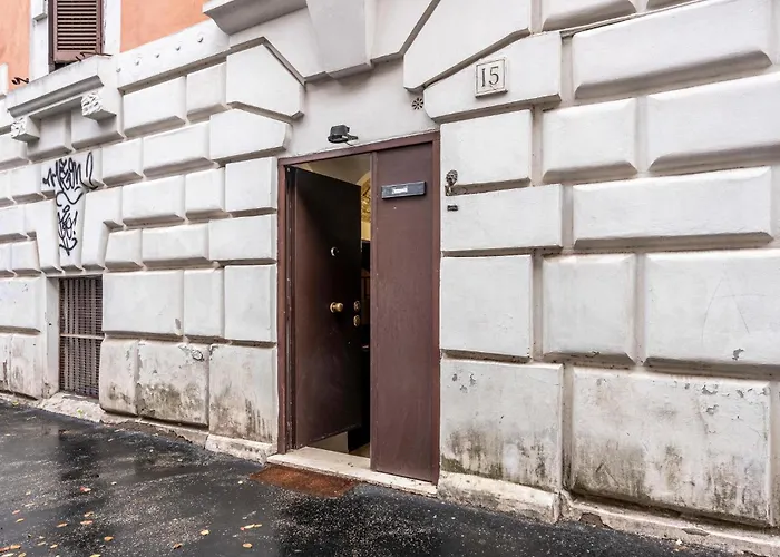 1 Bedroom Lovely In Apartment